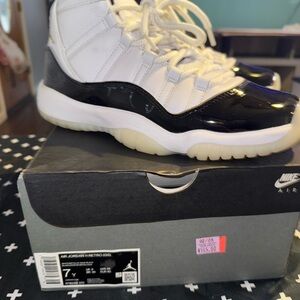 Nike Air Jordan 11 Retro 7Y